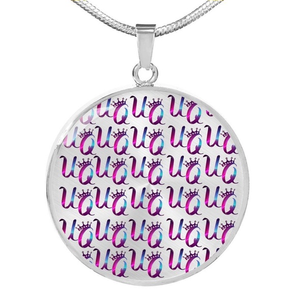 Unique Queens Luxury Necklace - Picture 2 of 2